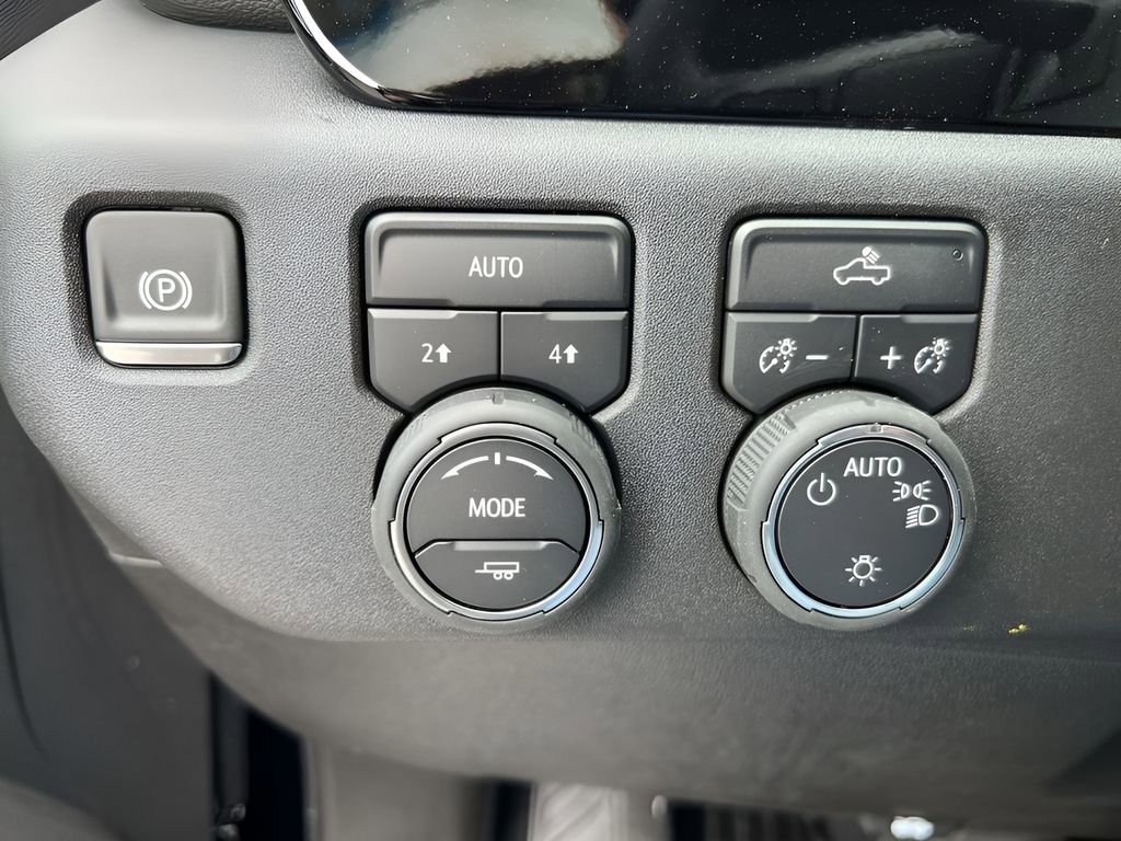 New 2026 Chevrolet Silverado 1500 LT image 17