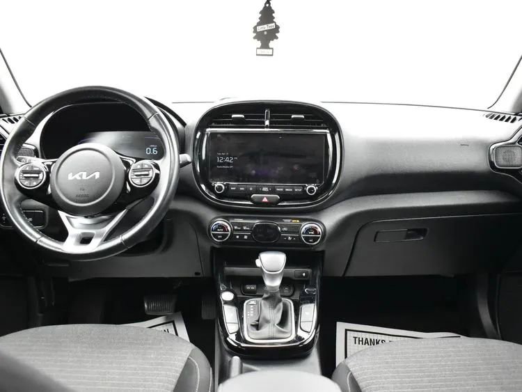 Used 2023 Kia Soul EX FWD image 19