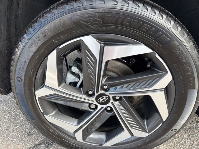 Used 2024 Hyundai Tucson Limited image 9