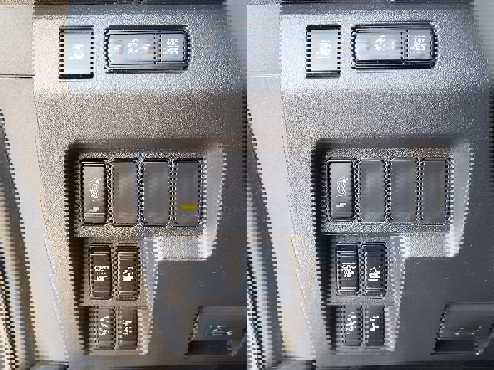 Used 2023 Nissan Frontier PRO-4X w/ Technology Package image 18