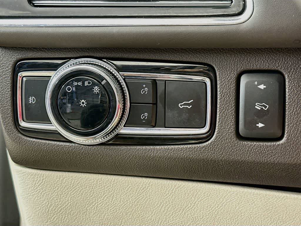 Used 2020 Lincoln Navigator Black Label w/ Cargo Convenience Package AWD/4WD image 27