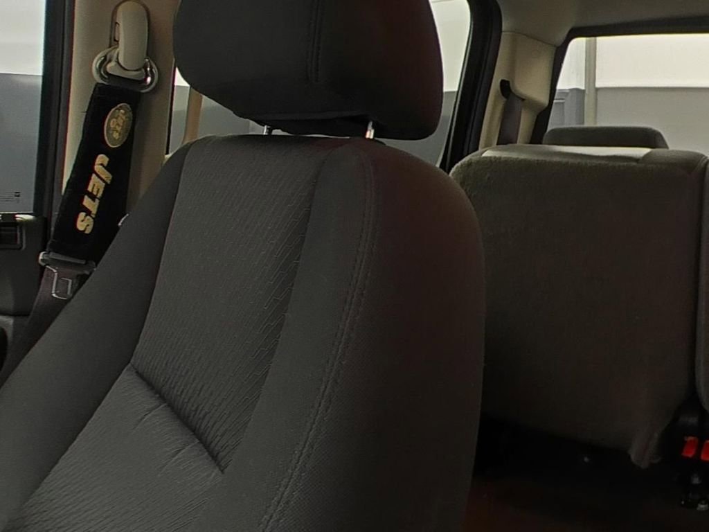 Used 2013 Chevrolet Silverado 1500 LT w/ All-Star Edition AWD/4WD image 9