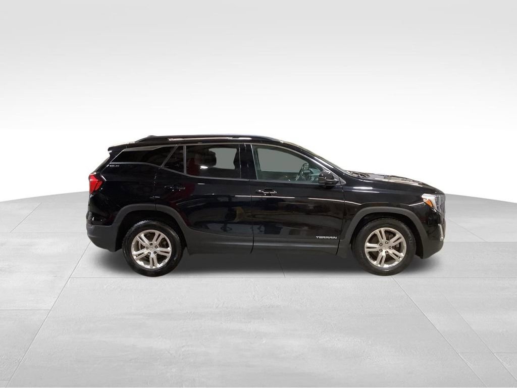 Used 2018 GMC Terrain SLE w/ Driver Convenience Package image 5