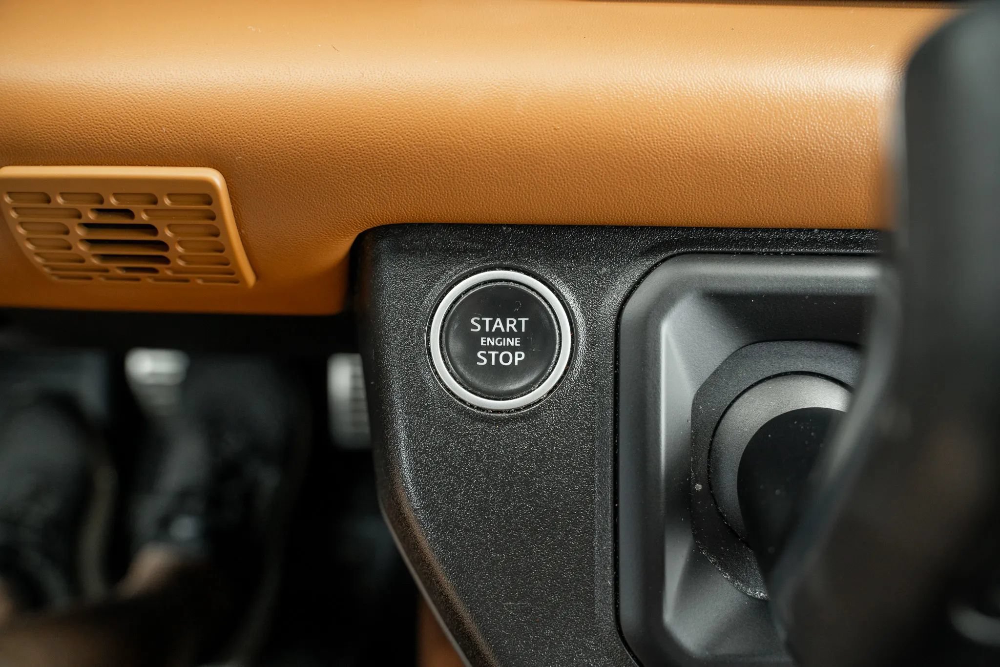 Used 2021 Land Rover Defender 110 X AWD/4WD image 35