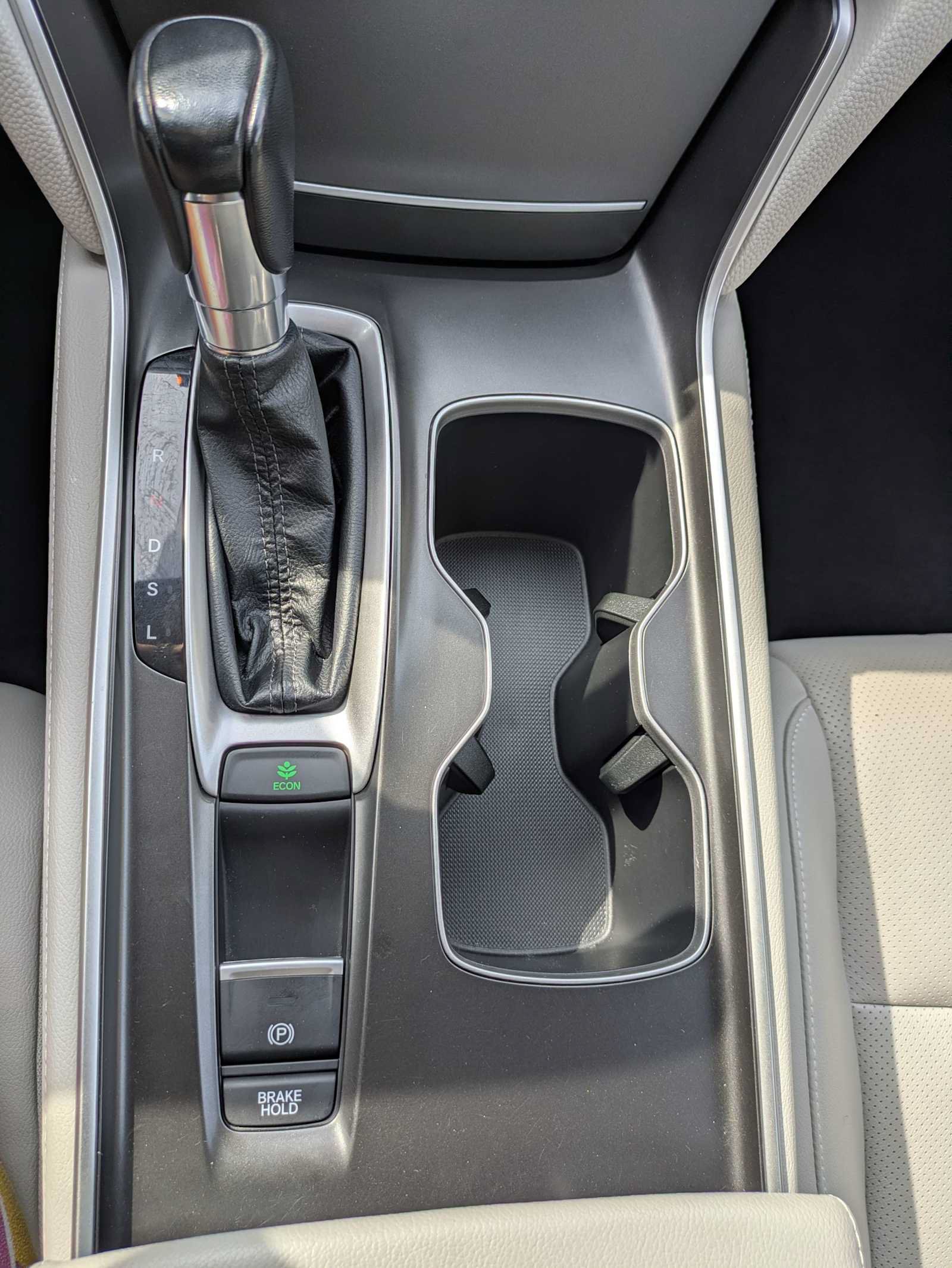 Used 2018 Honda Accord EX-L image 15