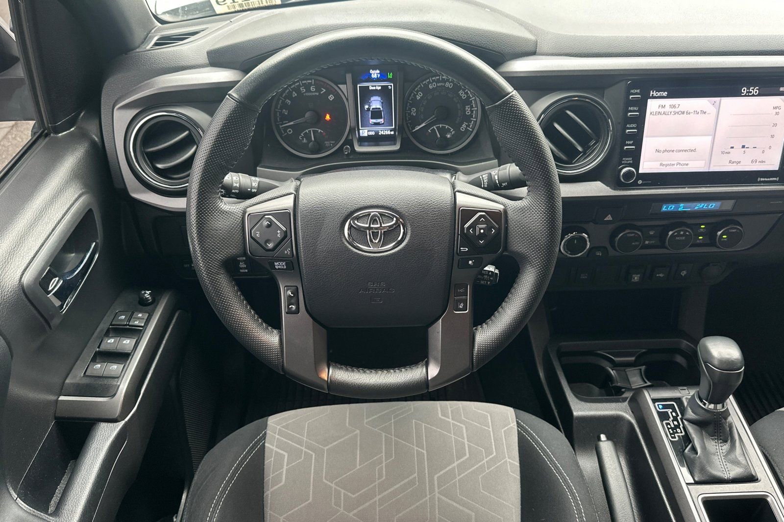 Used 2023 Toyota Tacoma TRD Off-Road image 16