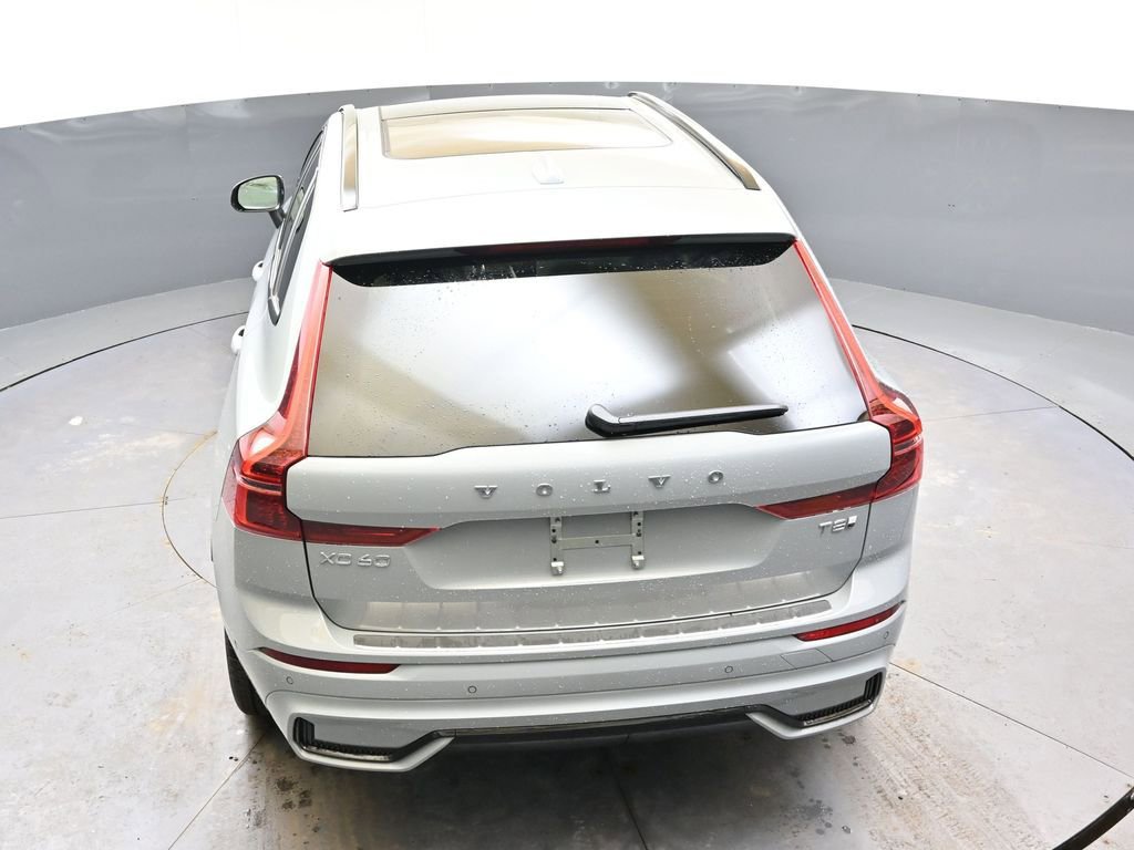 New 2026 Volvo XC60 T8 Ultra w/ Protection Package Premier image 12
