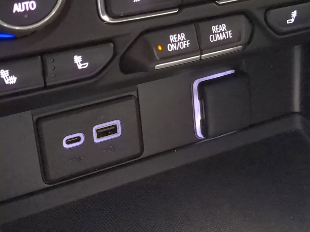 Used 2023 Chevrolet Suburban RST w/ Max Trailering Package image 30