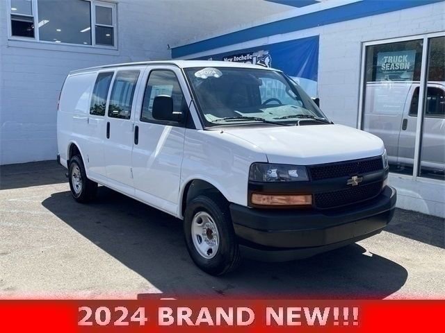 Used 2024 Chevrolet Express 2500 w/ Driver Convenience Package video 1