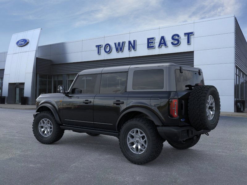 New 2025 Ford Bronco Badlands image 4