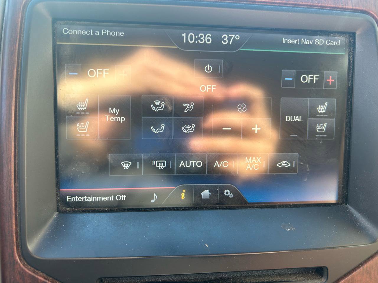 Used 2014 Ford F150 King Ranch w/ King Ranch Luxury Package image 21