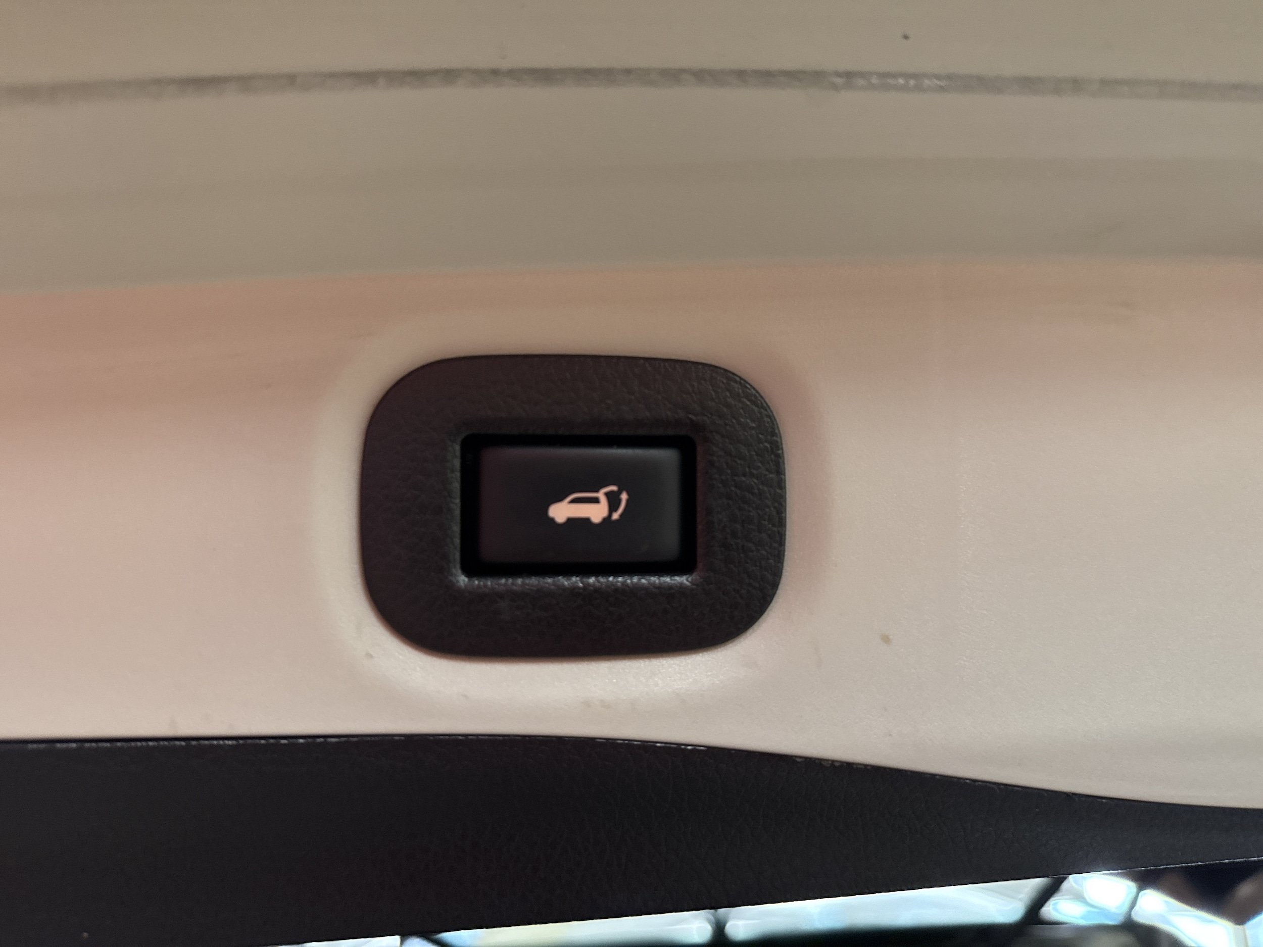 Used 2019 Nissan Rogue SV w/ Premium Package AWD/4WD image 25