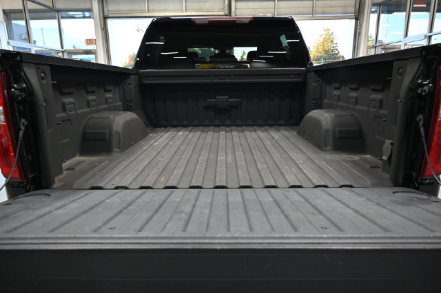 Used 2021 Chevrolet Silverado 1500 Custom w/ Rally Edition AWD/4WD image 5