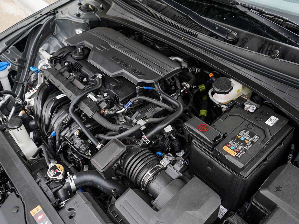 New 2026 Hyundai Elantra Sport image 7