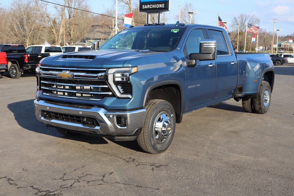 New 2026 Chevrolet Silverado 3500 LTZ w/ LTZ Convenience Package image 24