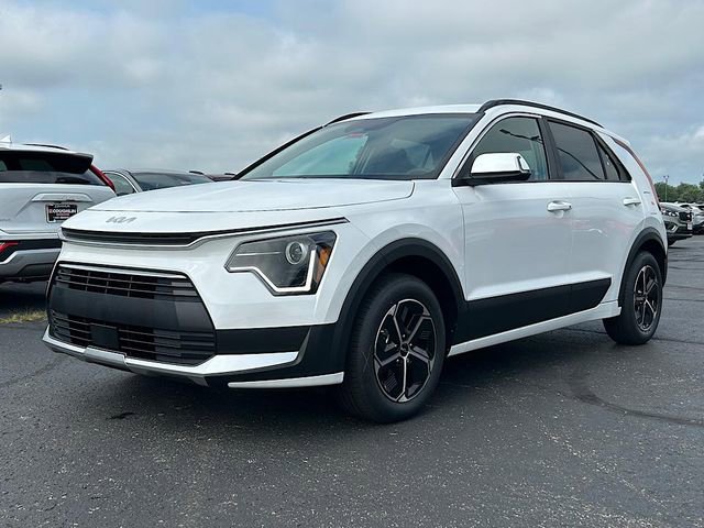 New 2025 Kia Niro LX image 14