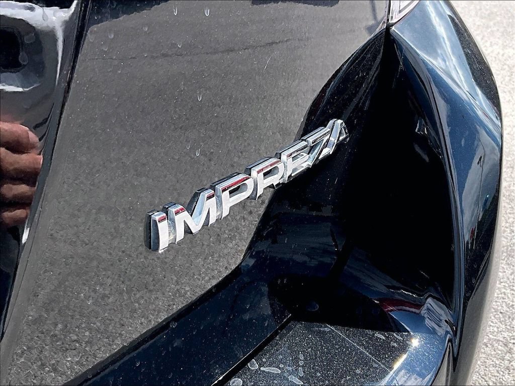 Used 2019 Subaru Impreza 2.0i Limited w/ Popular Package #2 AWD/4WD image 9