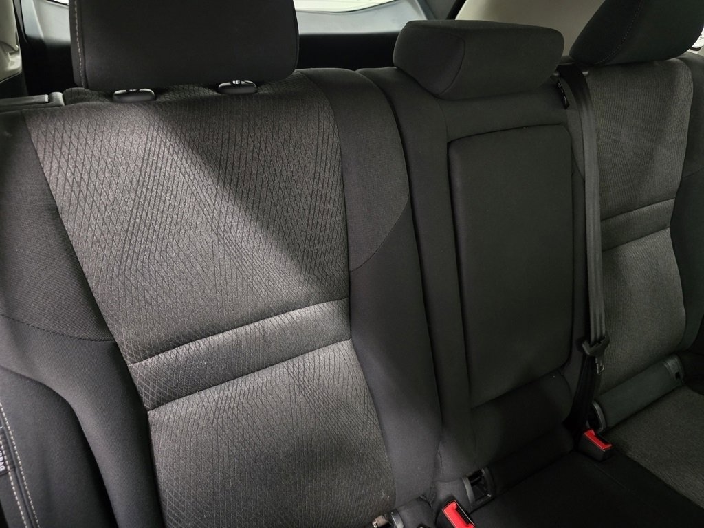 Used 2024 Nissan Rogue SV image 18