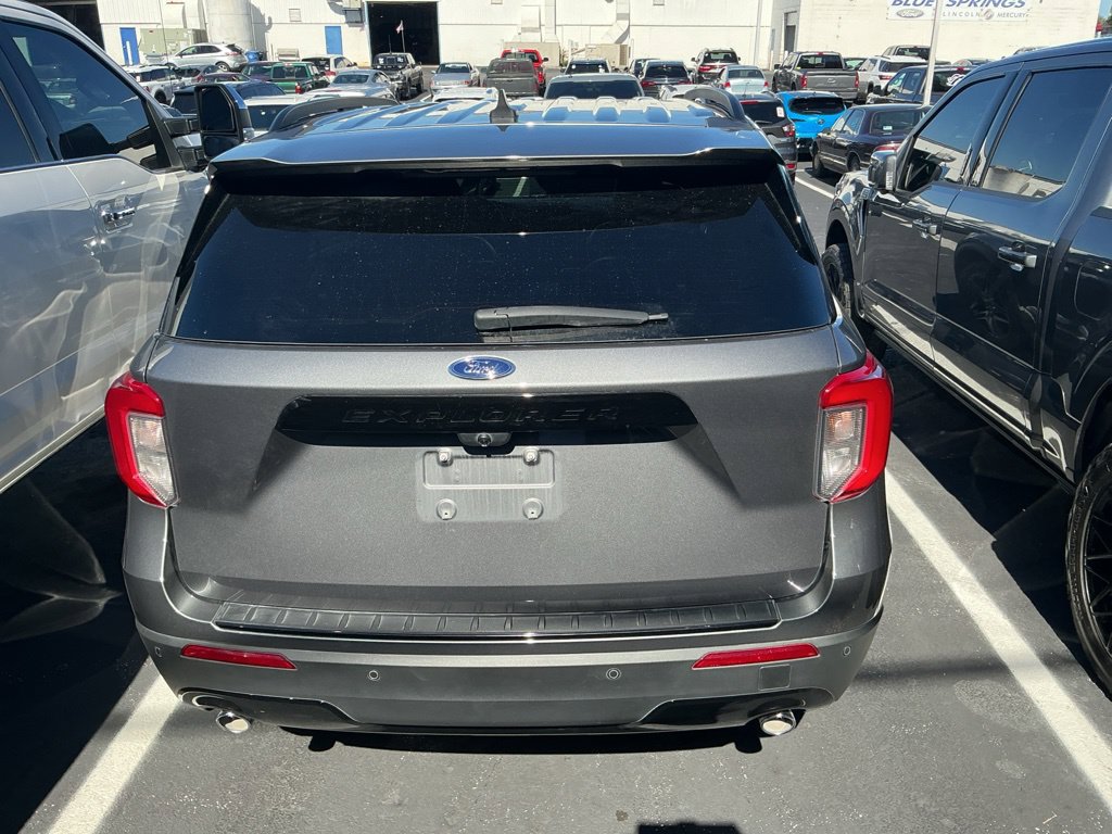 Used 2022 Ford Explorer ST-Line AWD/4WD image 7