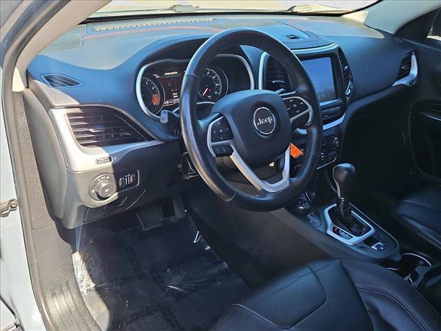Used 2014 Jeep Cherokee Trailhawk w/ Leather Interior Group AWD/4WD image 10