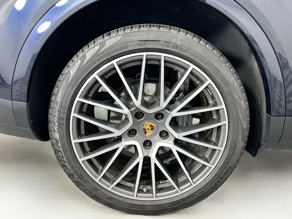 Used 2022 Porsche Cayenne S image 32