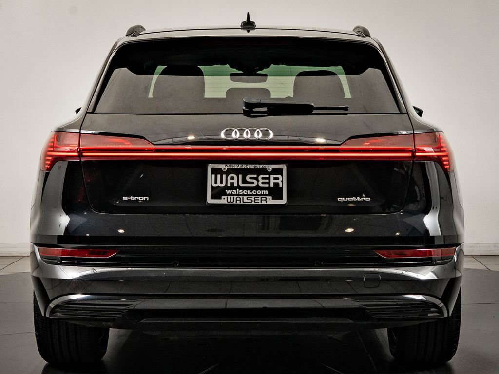 Used 2021 Audi e-tron Premium w/ Convenience Plus Package AWD/4WD image 7