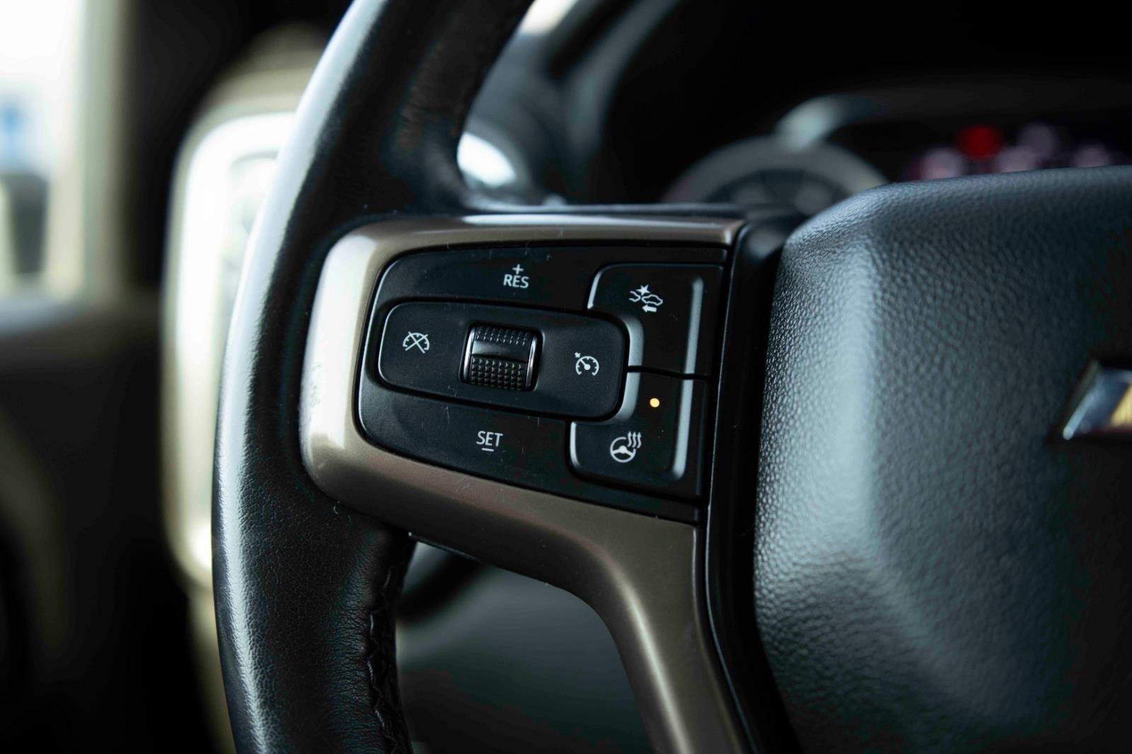 Used 2022 Chevrolet Silverado 2500 High Country w/ Technology Package image 6