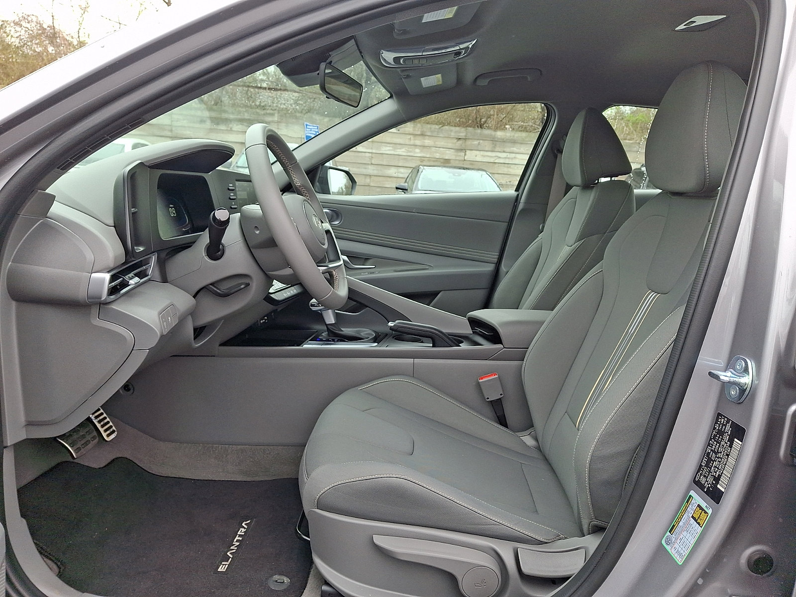 Certified 2025 Hyundai Elantra Sport FWD image 13