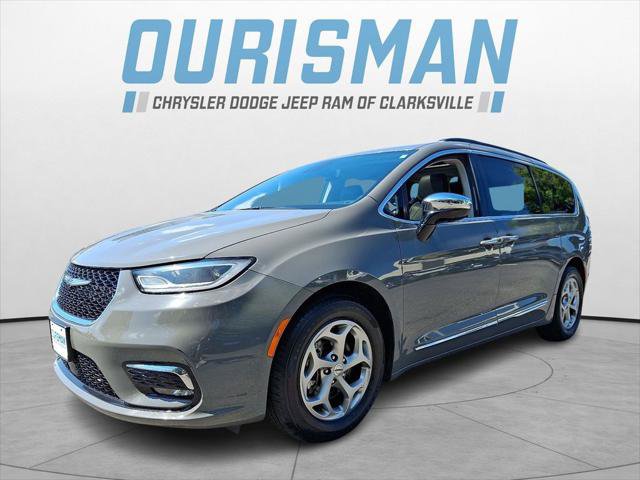 Certified 2023 Chrysler Pacifica Limited FWD image 3