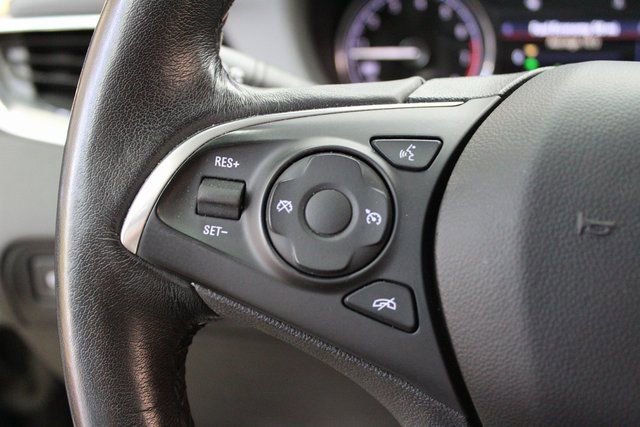 Used 2021 Buick Enclave Essence image 16