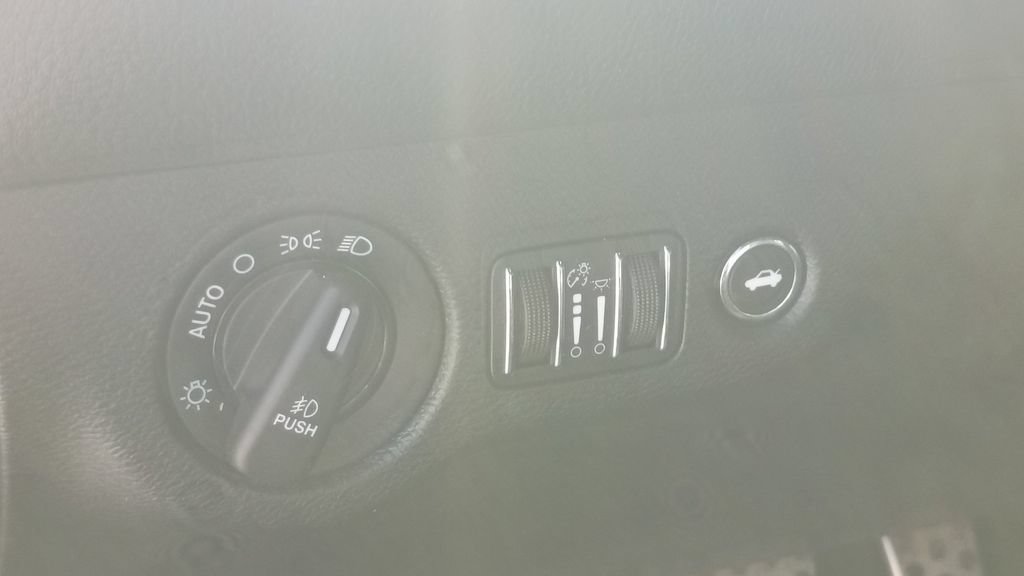 Used 2016 Dodge Challenger SXT Plus RWD image 18