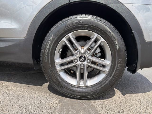 Used 2018 Hyundai Santa Fe Sport w/ 2.4L Value Package 02 FWD image 33