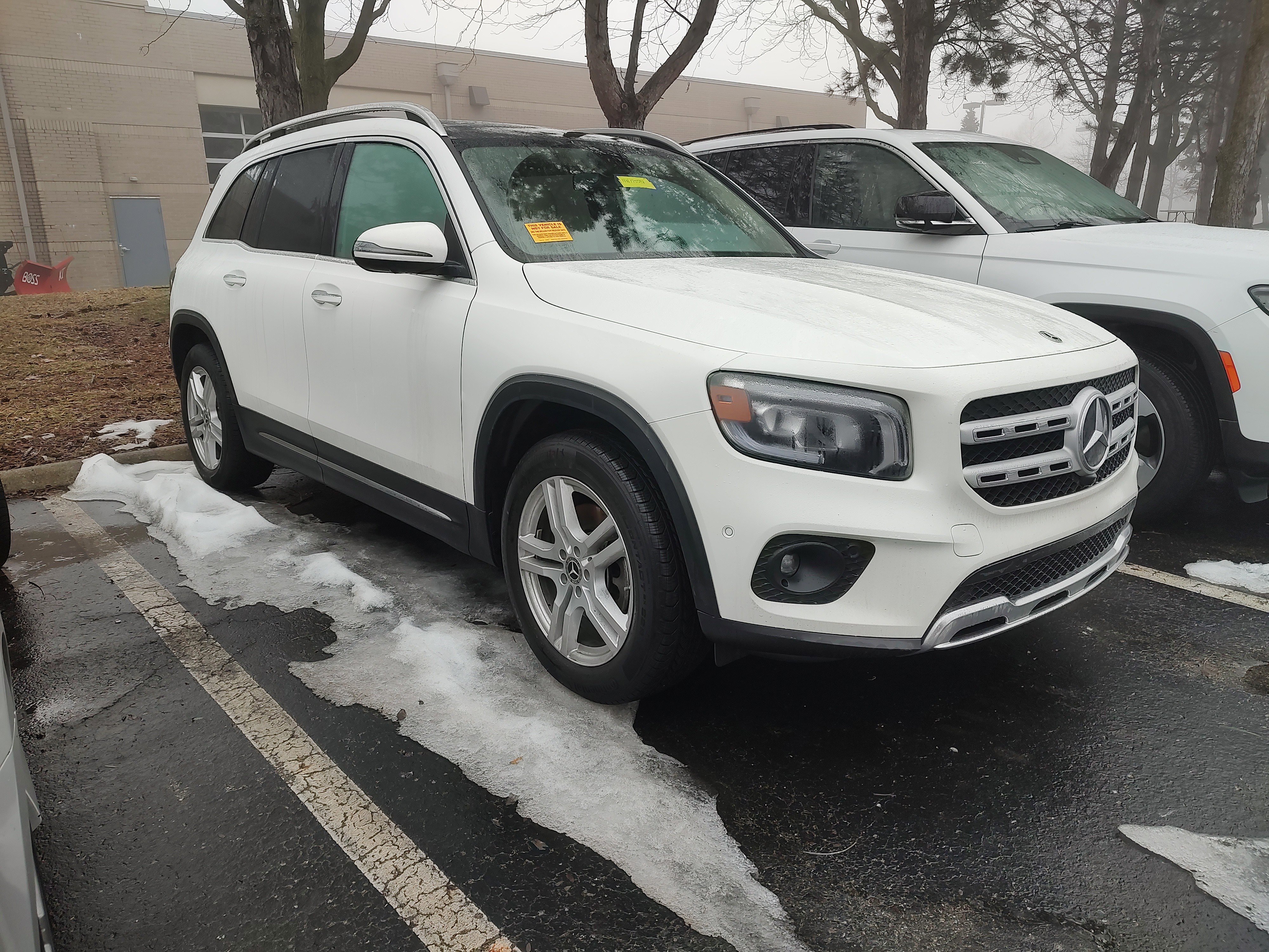 Used 2022 Mercedes-Benz GLB 250 4MATIC image 1