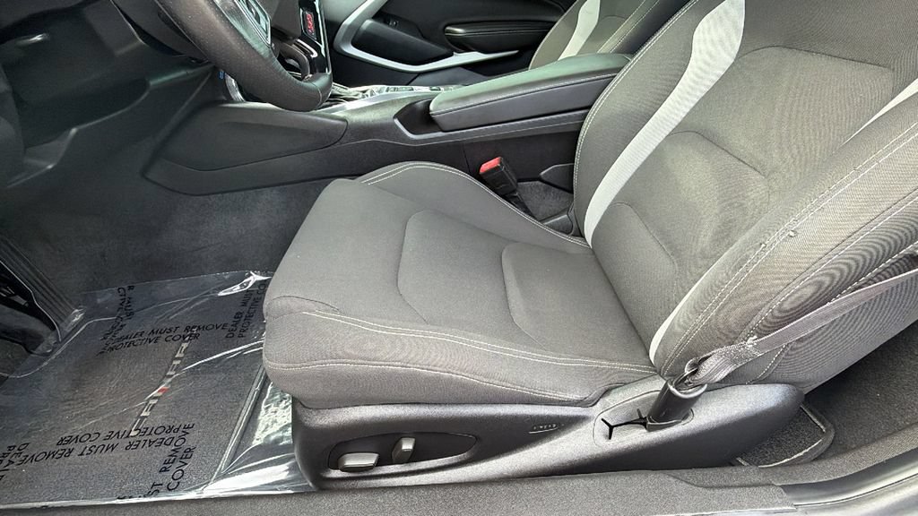 Used 2016 Chevrolet Camaro SS RWD image 14