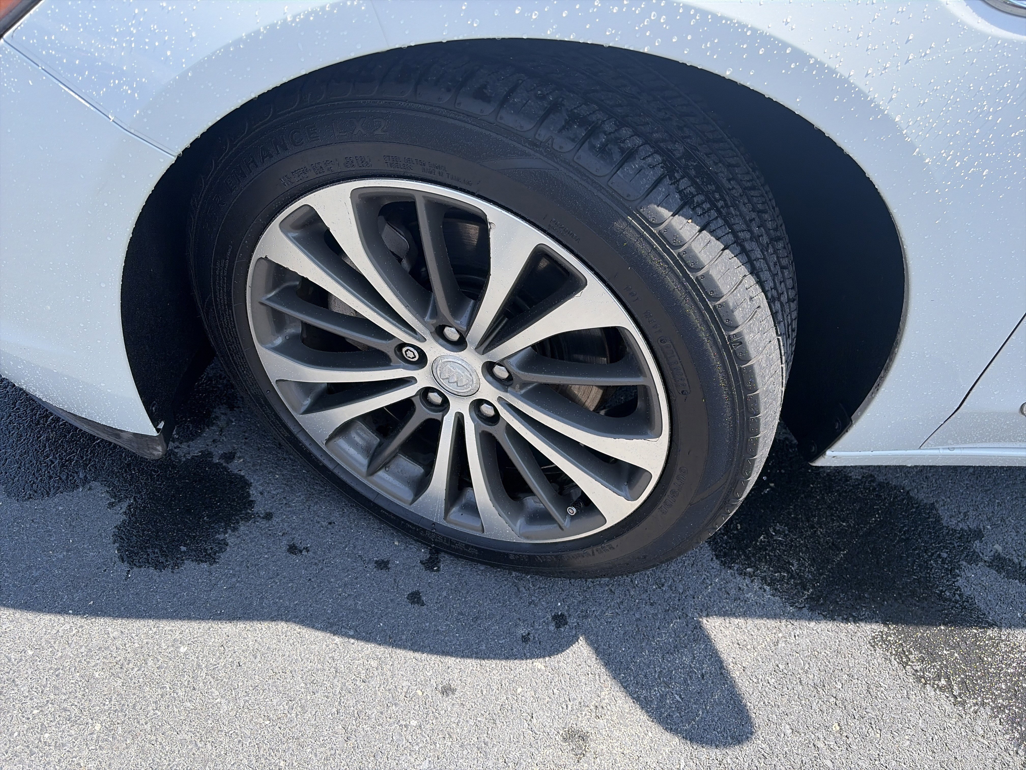 Used 2017 Buick LaCrosse Premium image 21