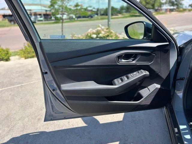 Used 2025 Honda Accord SE image 12
