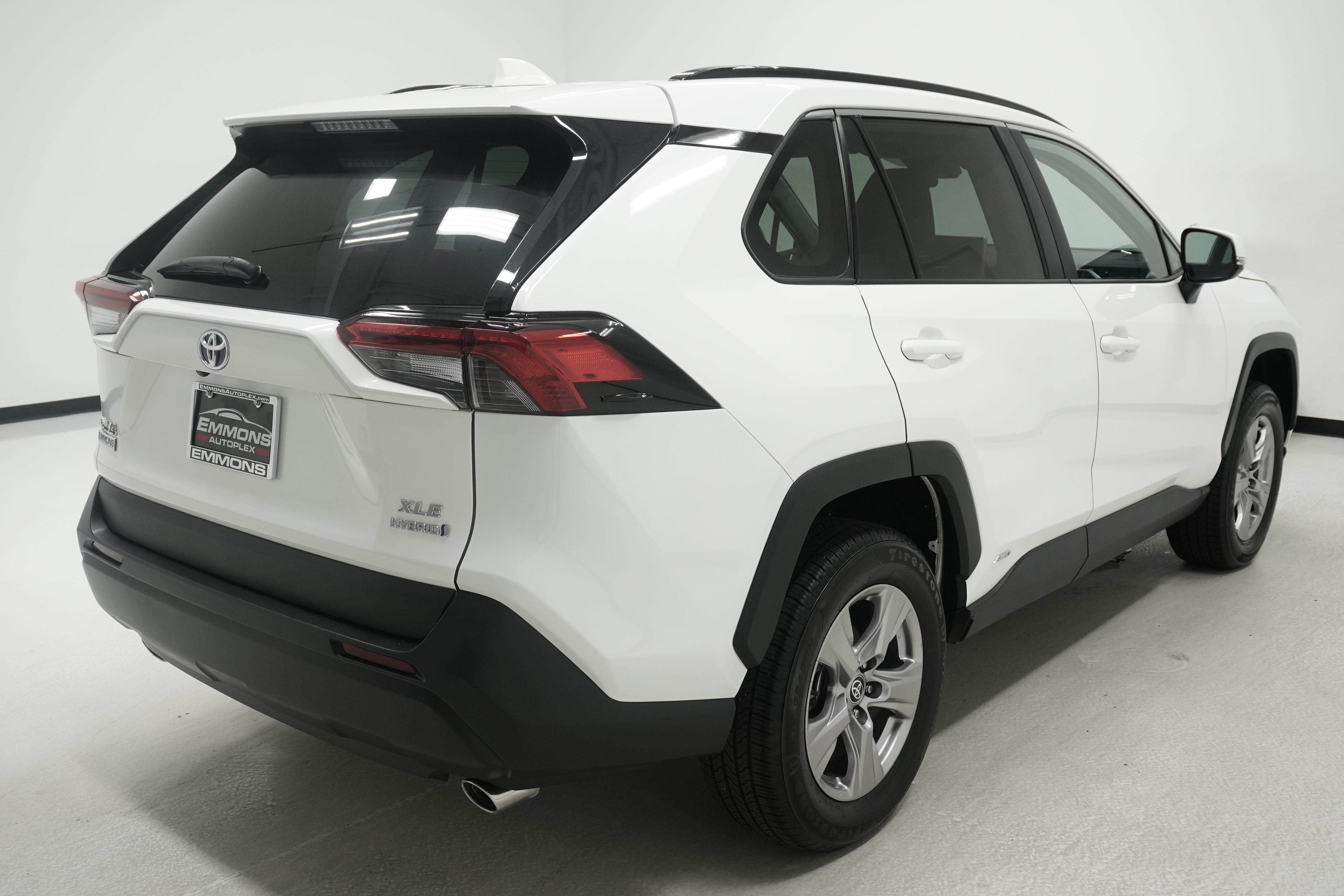 Used 2023 Toyota RAV4 XLE w/ XLE Grade Weather Package AWD/4WD image 4
