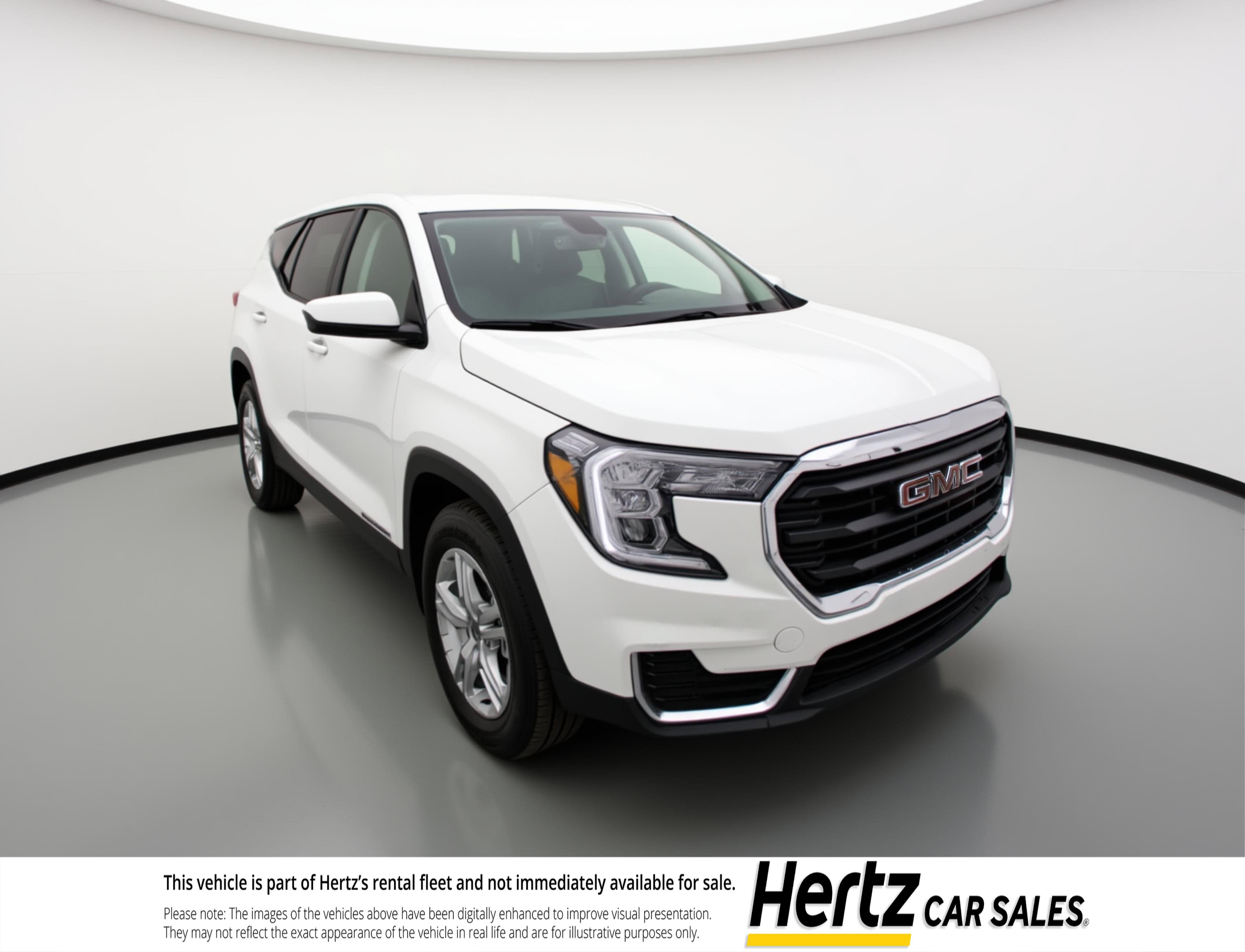 Used 2024 GMC Terrain SLE FWD image 1