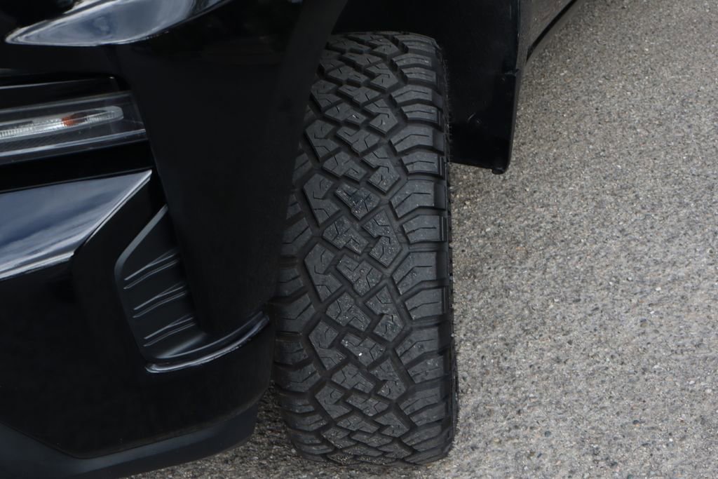 Used 2019 Chevrolet Silverado 1500 LT Trail Boss AWD/4WD image 45
