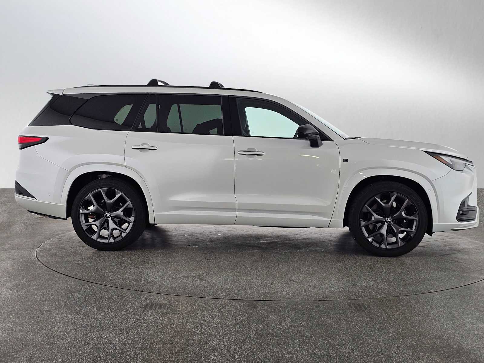 Certified 2025 Lexus TX 500h AWD w/ Technology Package image 2