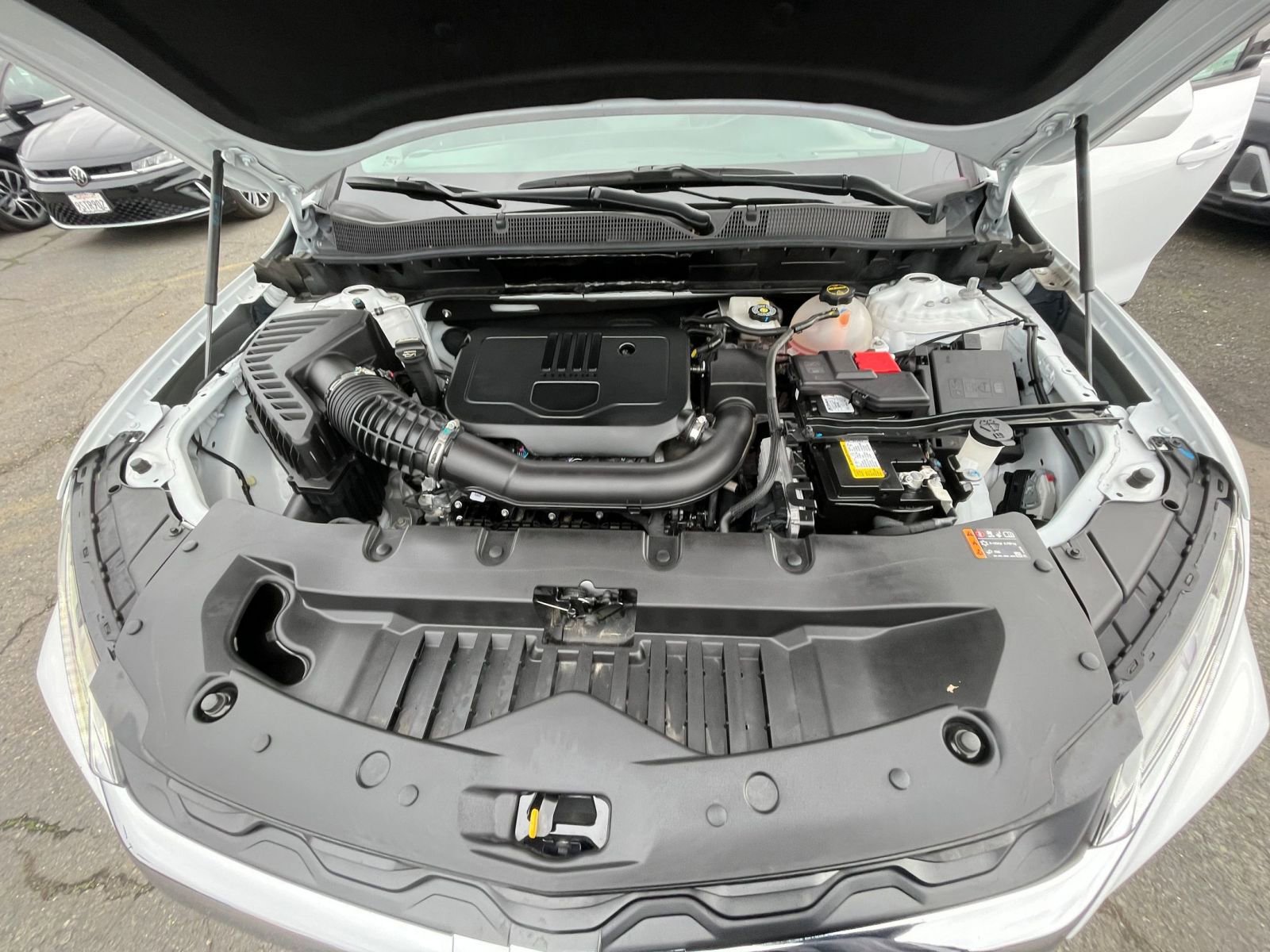 Used 2025 Chevrolet Blazer LT image 32