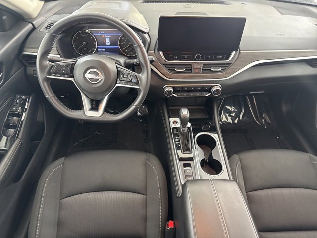 Used 2023 Nissan Altima 2.5 SV w/ SV Premium Package image 22