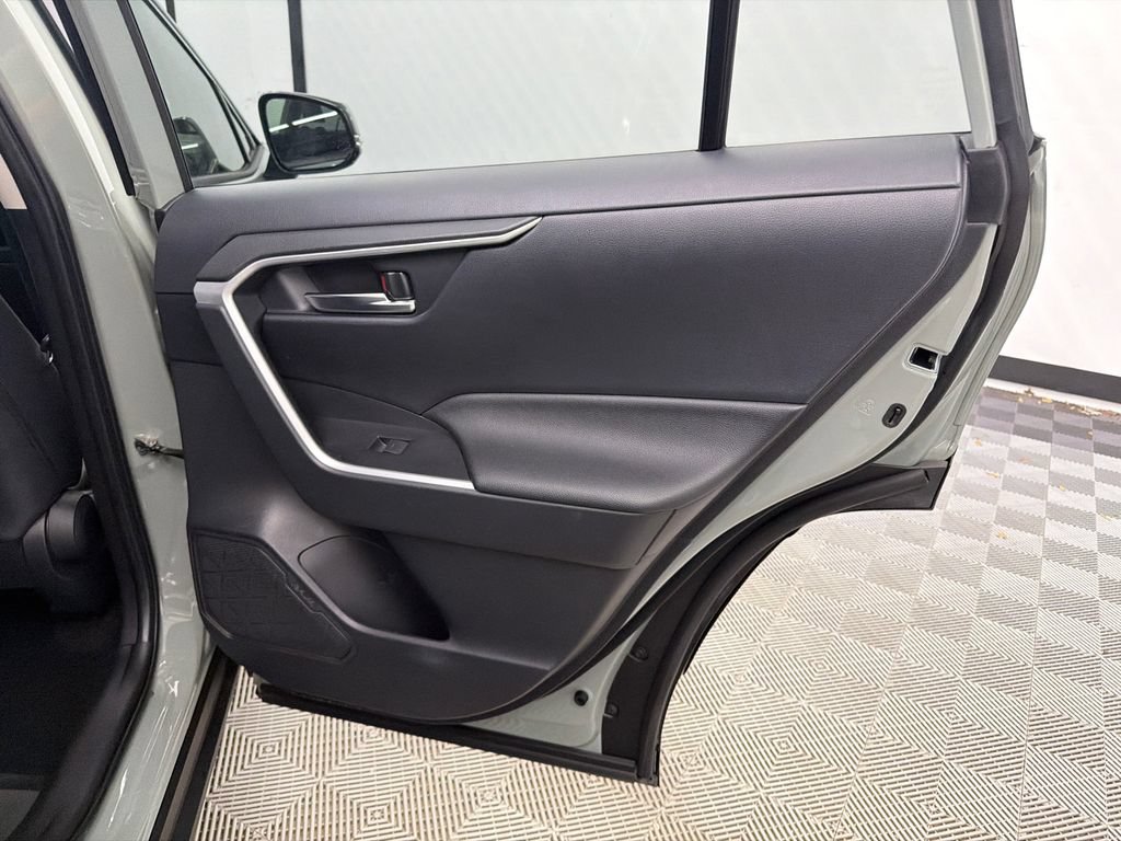 Used 2023 Toyota RAV4 XLE Premium FWD image 18