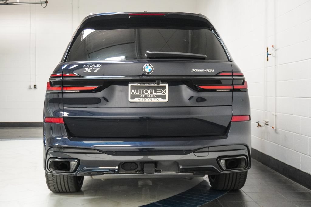 Used 2026 BMW X7 xDrive40i w/ M Sport Package AWD/4WD image 38