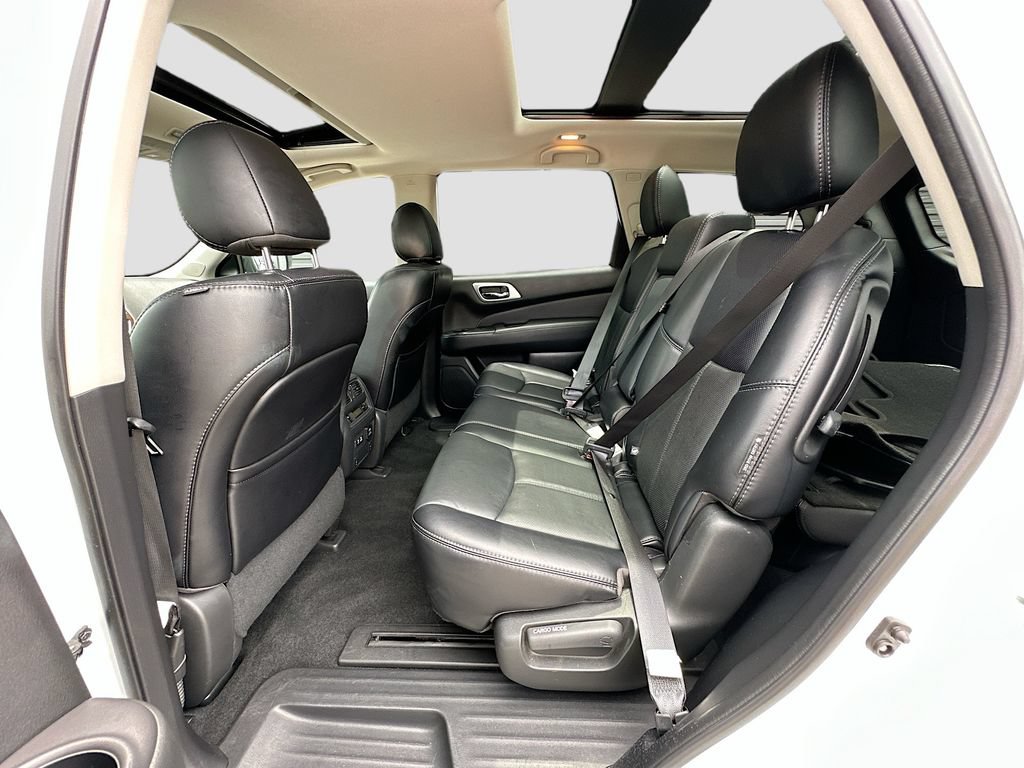 Used 2020 Nissan Pathfinder Platinum w/ Cargo Package AWD/4WD image 24