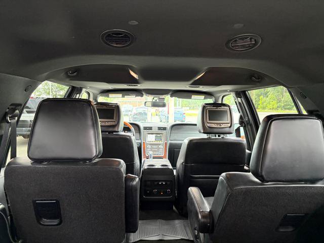 Used 2016 Lincoln Navigator Select AWD/4WD image 19
