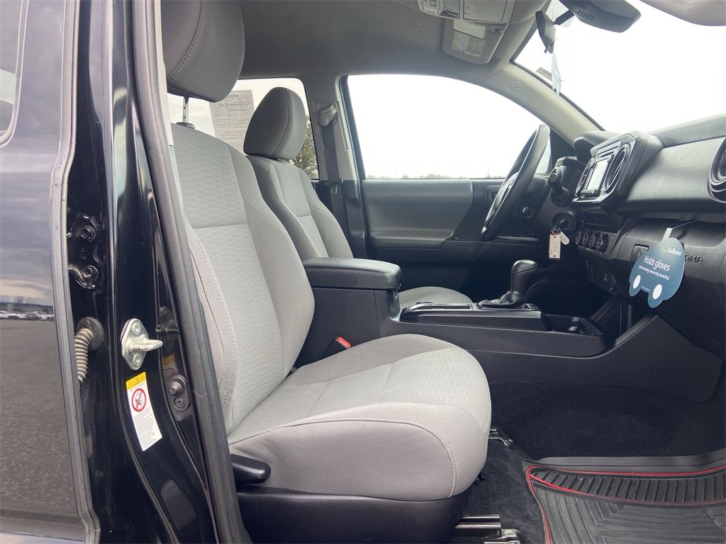 Used 2019 Toyota Tacoma SR w/ SR Convenience Package image 26