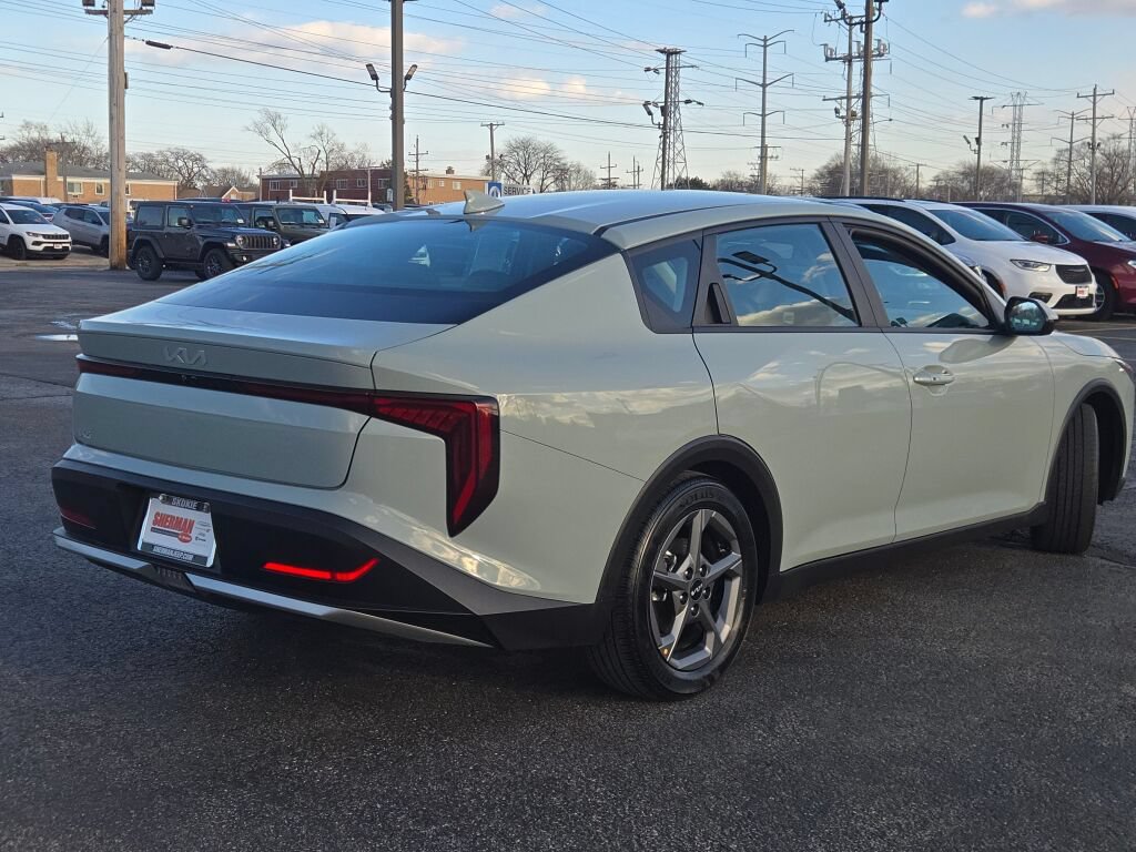 Used 2025 Kia K4 FWD image 13