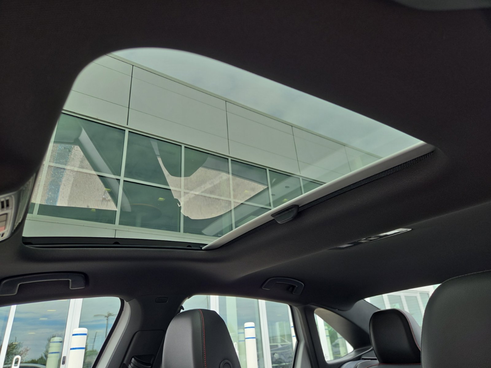 New 2027 Volkswagen Jetta GLI Autobahn FWD image 19