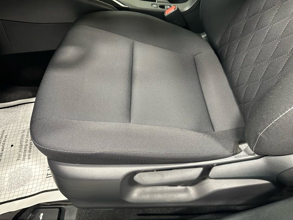 Used 2025 Toyota Corolla LE image 13